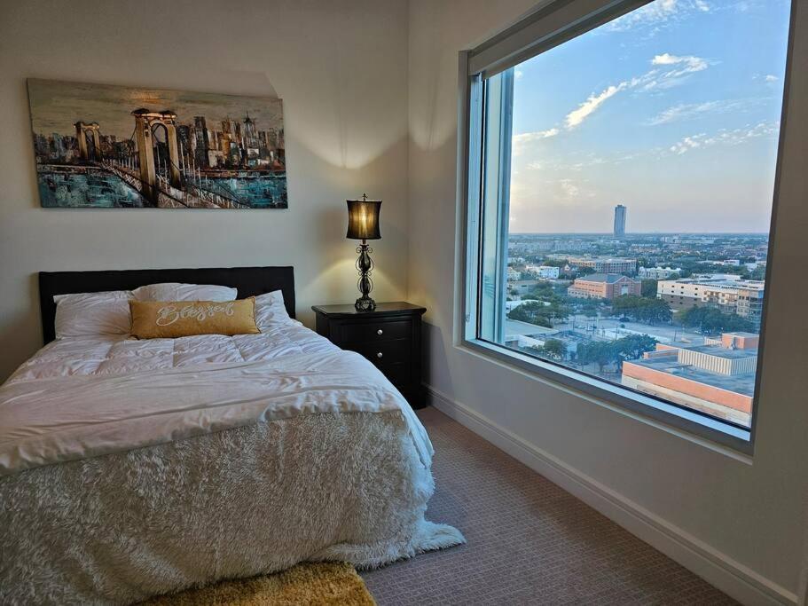 Ferienwohnung Luxury Highrise In Midtown - Skyline Views And Chic Decor Houston Exterior foto
