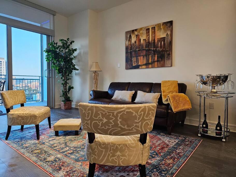 Ferienwohnung Luxury Highrise In Midtown - Skyline Views And Chic Decor Houston Exterior foto